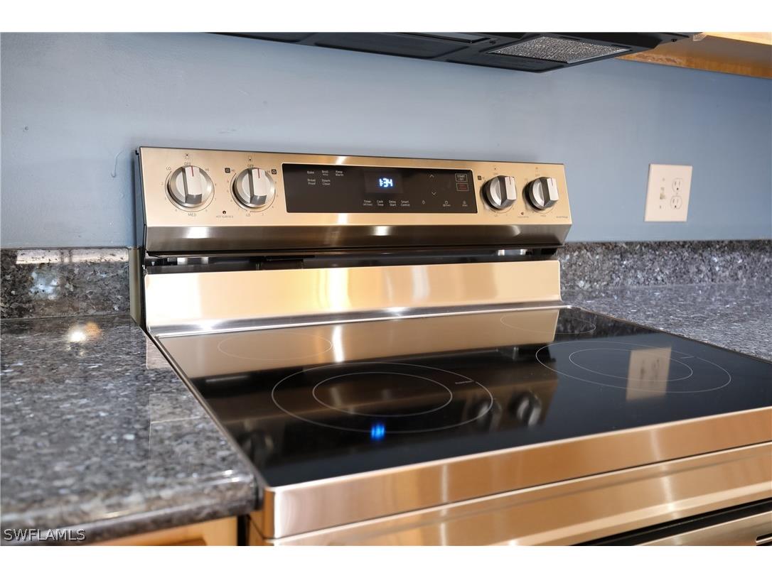 4053 Sandlewood Lane #1 Fort Myers FL 33907 226007053 image16