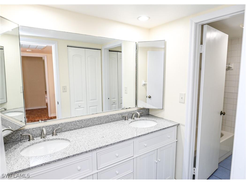 4053 Sandlewood Lane #1 Fort Myers FL 33907 226007053 image21