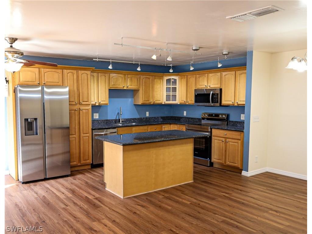 4053 Sandlewood Lane #1 Fort Myers FL 33907 226007053 image3