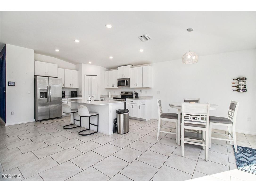 4054 San Clemente Court North Fort Myers FL 33917 2026003735 image7