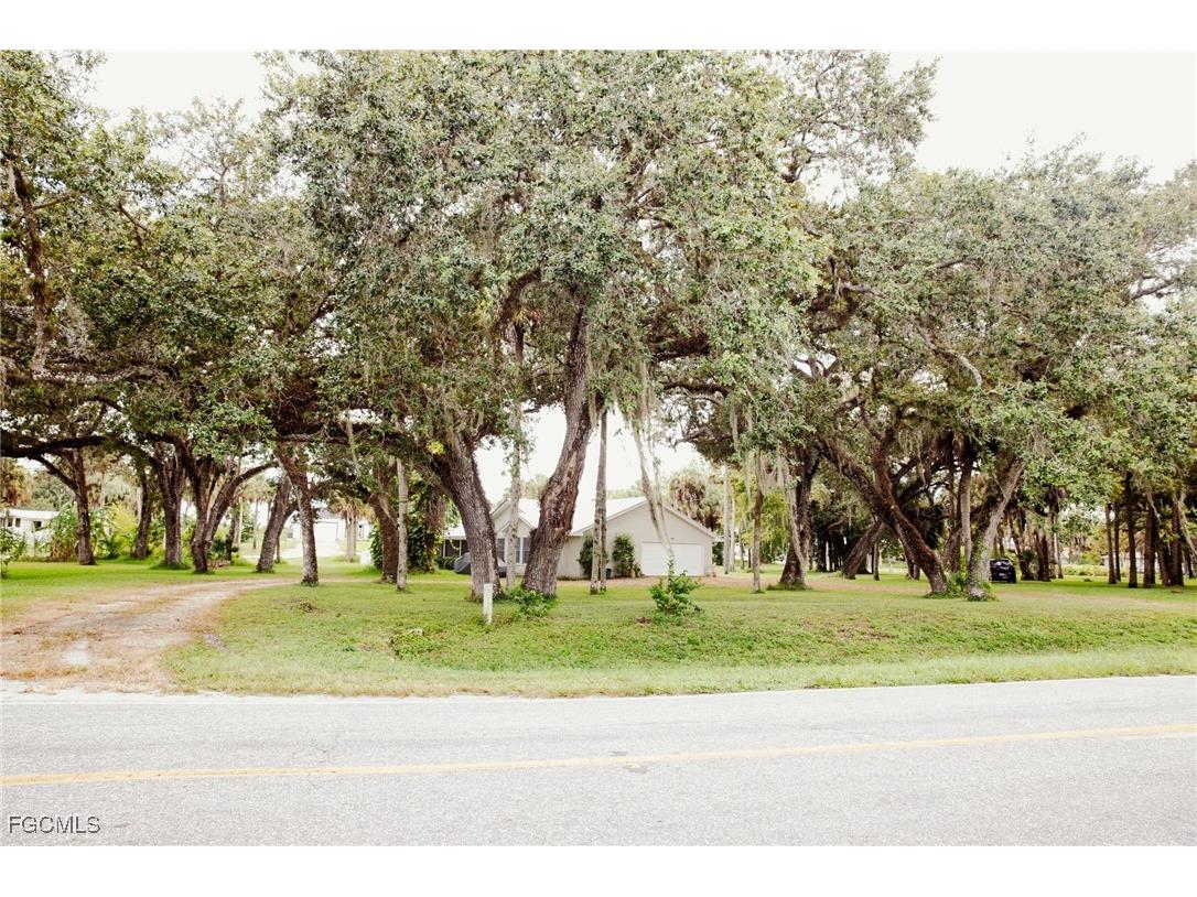 4055 County Rd 78 Fort Denaud FL 33935 2025014778 image2