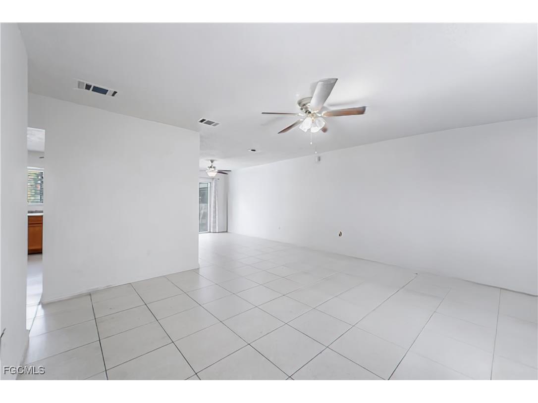 4056 S Edgewater Circle Labelle FL 33935 2025015776 image5