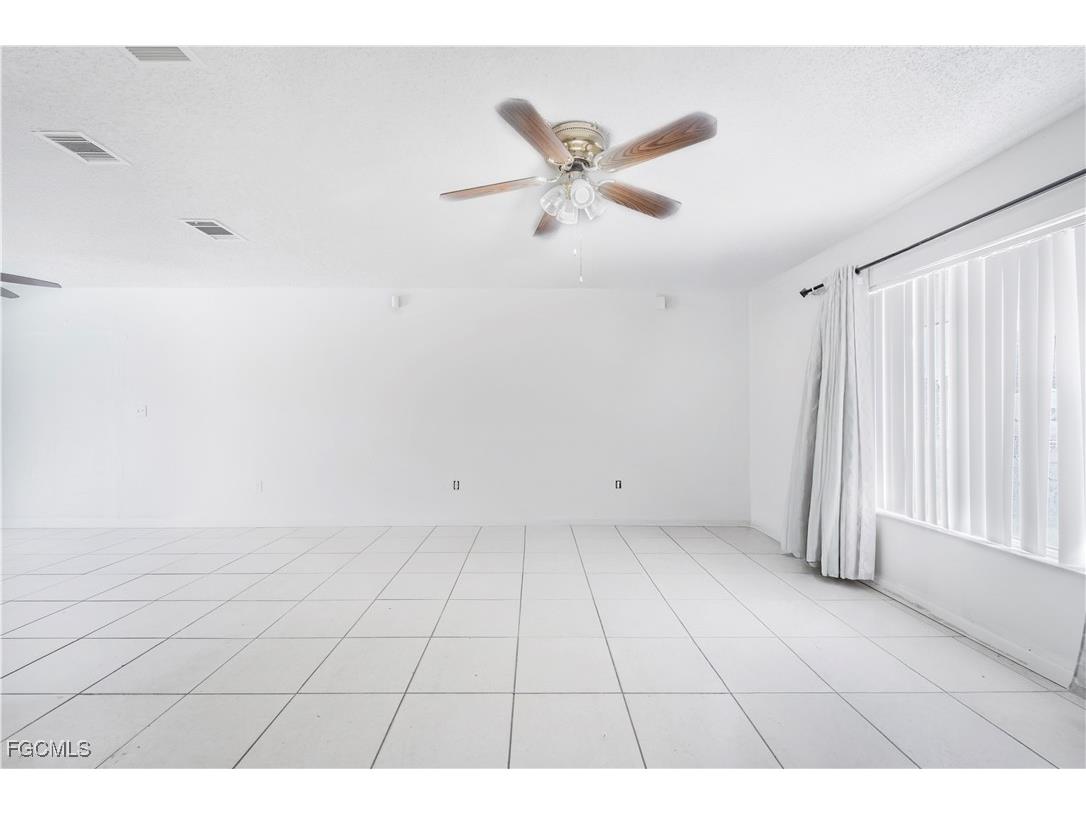 4056 S Edgewater Circle Labelle FL 33935 2025015776 image6