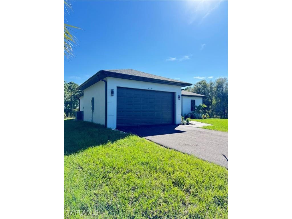 4058 27th Avenue NE Naples FL 34120 226000770 image2