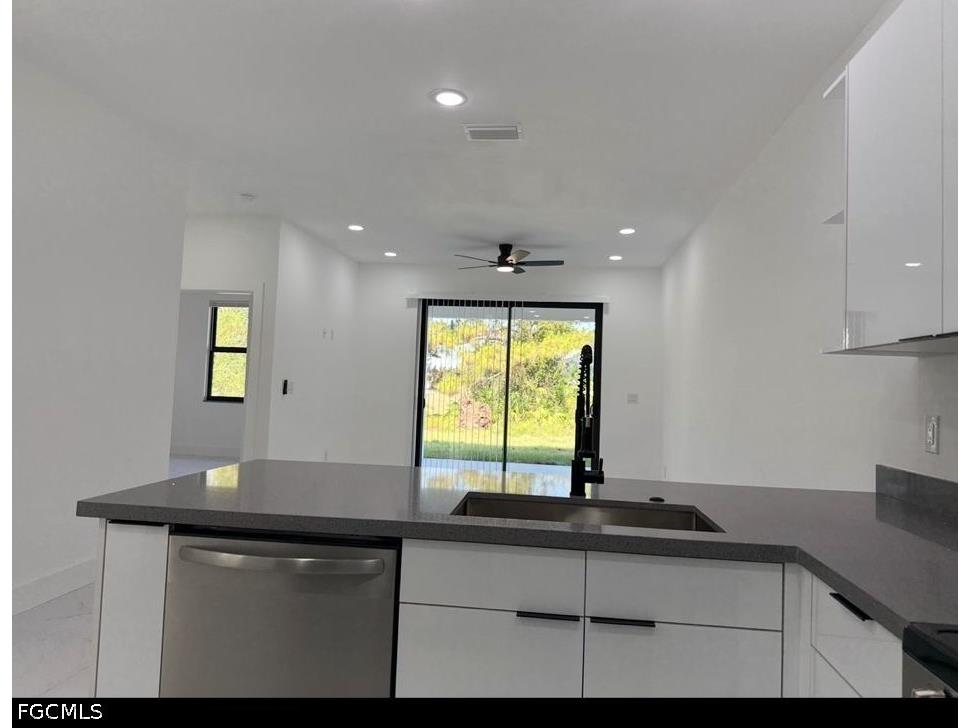 404-406 Chalet Avenue S Lehigh Acres FL 33974 2026023240 image5