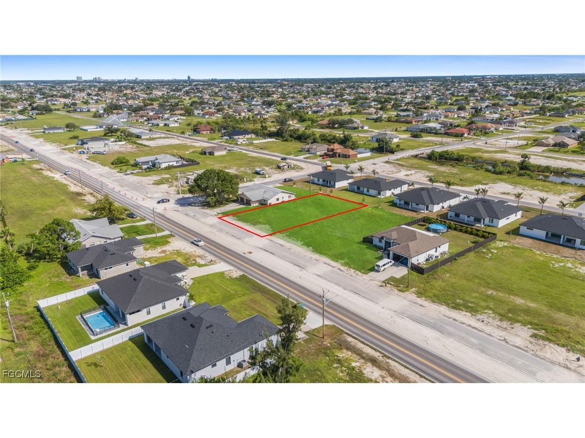 406 Diplomat Parkway E Cape Coral FL 33909 2026004122 image3