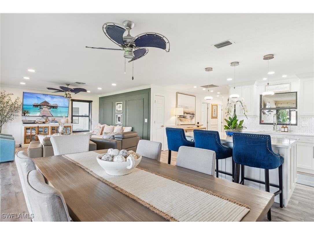 406 Glades Boulevard #N-6 Naples FL 34112 226005201 image1