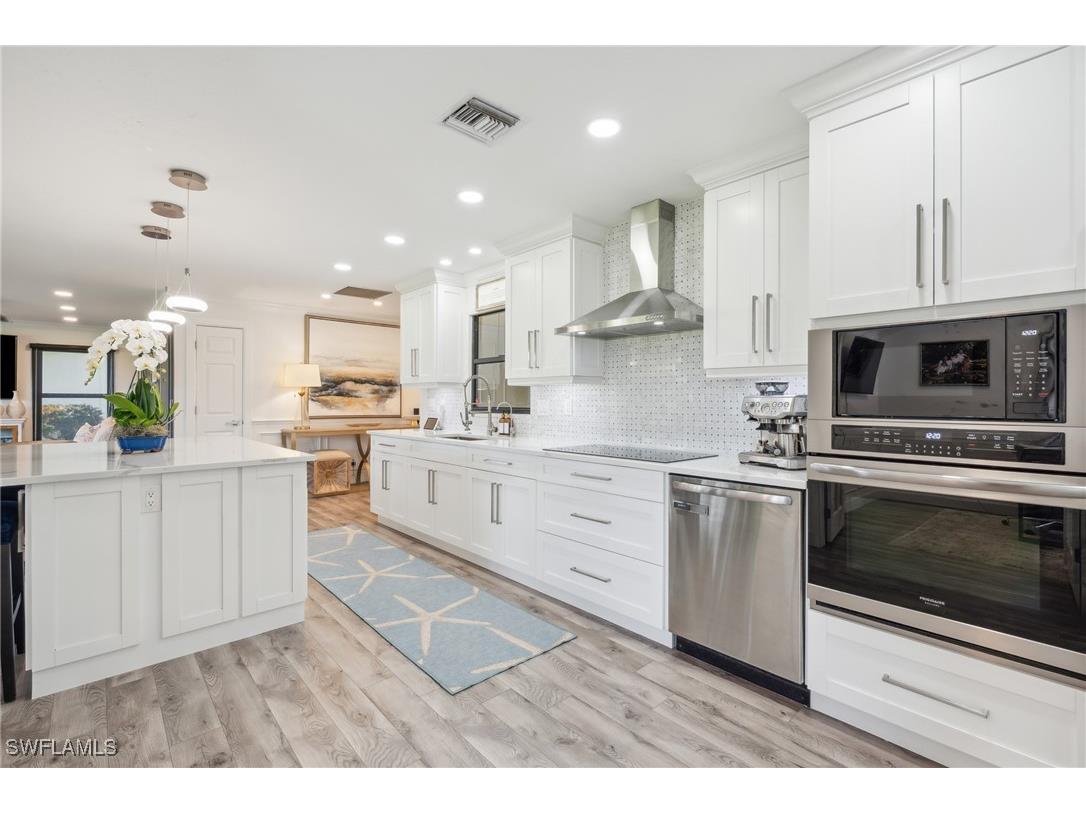 406 Glades Boulevard #N-6 Naples FL 34112 226005201 image6