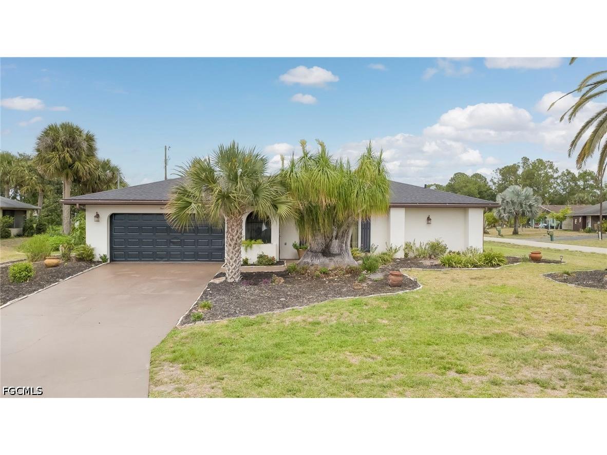 406 Glendale Avenue Lehigh Acres FL 33936 2026023847 image2