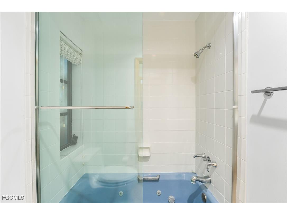 406 Gulf Bend Drive Captiva FL 33924 2025000843 image33