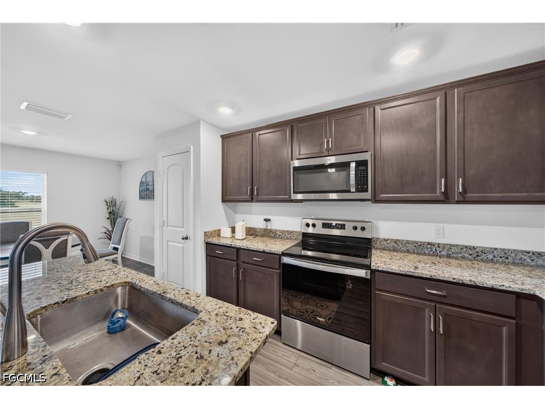 4060 NW 36th Avenue Cape Coral FL 33993 2026027640 image11