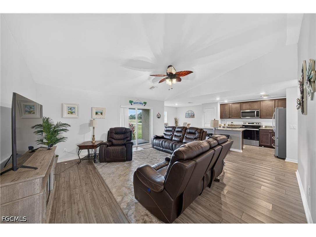 4060 NW 36th Avenue Cape Coral FL 33993 2026027640 image2