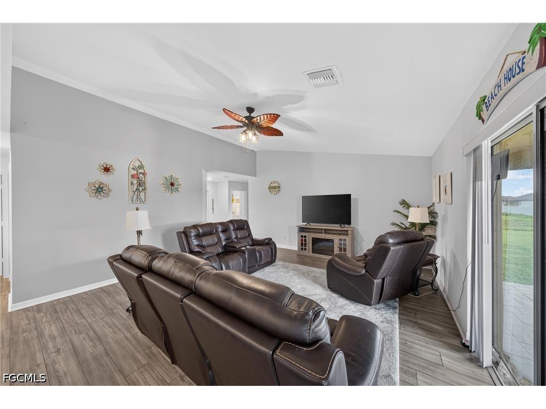 4060 NW 36th Avenue Cape Coral FL 33993 2026027640 image5