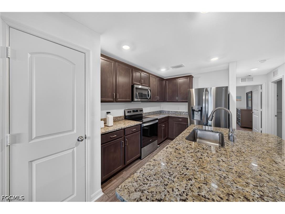 4060 NW 36th Avenue Cape Coral FL 33993 2026027640 image9