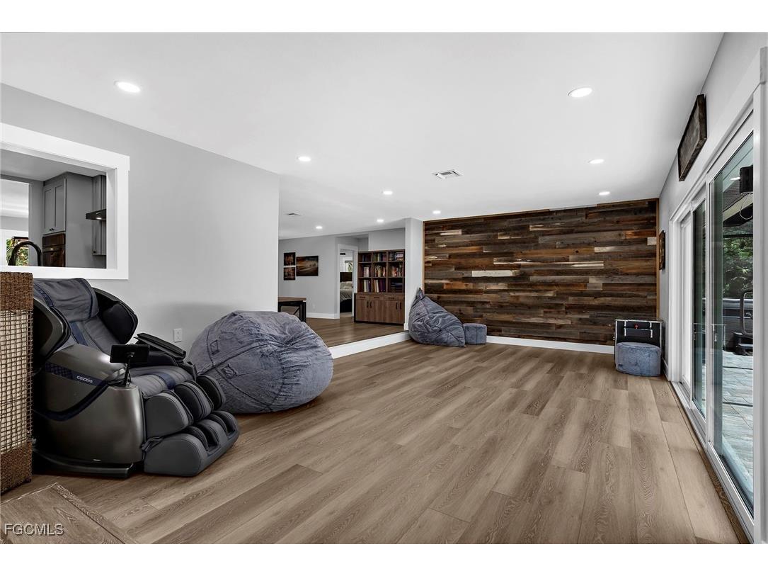 4060 Woodland Boulevard North Port FL 34291 2025010075 image25