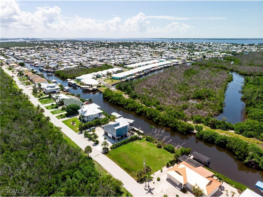 4061 Galt Island Avenue Saint James City FL 33956 2025008081 image5