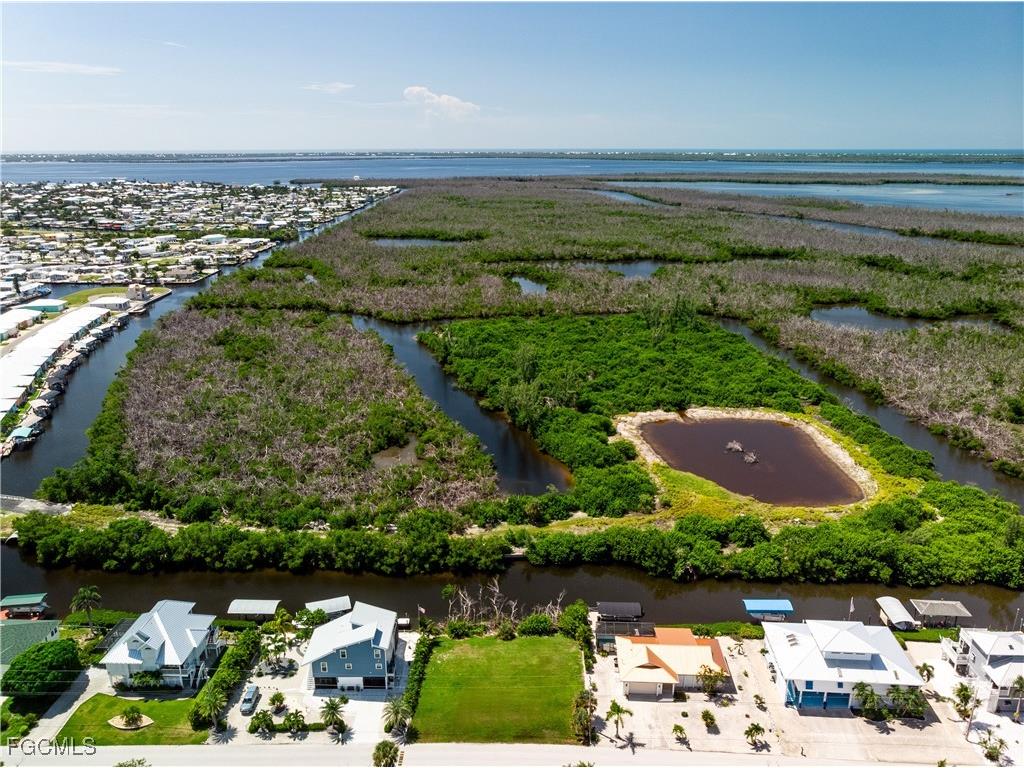 4061 Galt Island Avenue Saint James City FL 33956 2025008081 image6