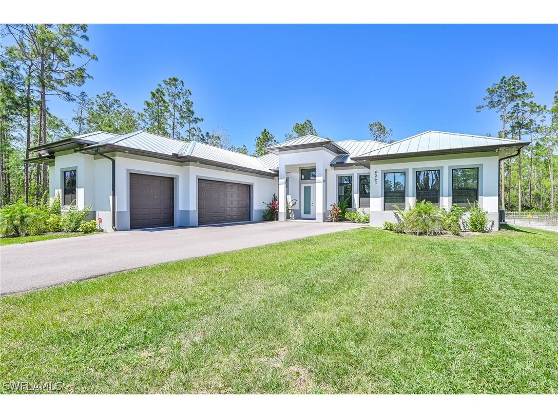 4063 8th Avenue NE Naples FL 34120 224051920 image1
