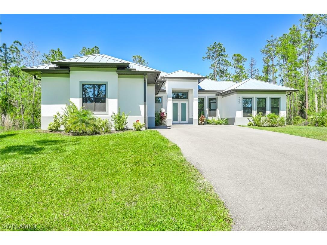 4063 8th Avenue NE Naples FL 34120 224051920 image3