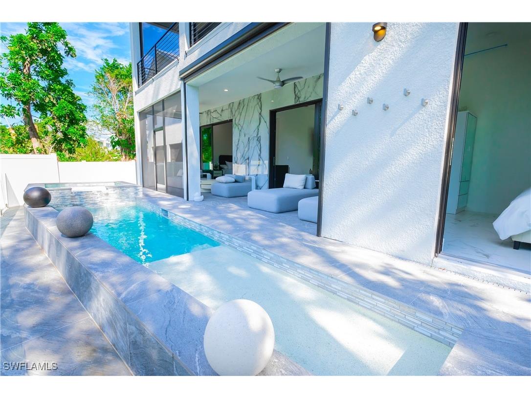 4064 Full Moon Court Naples FL 34112 225077161 image3