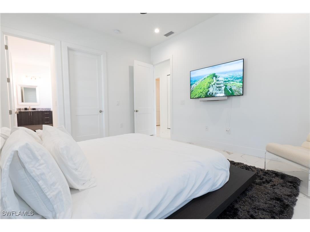 4064 Full Moon Court Naples FL 34112 225077161 image39