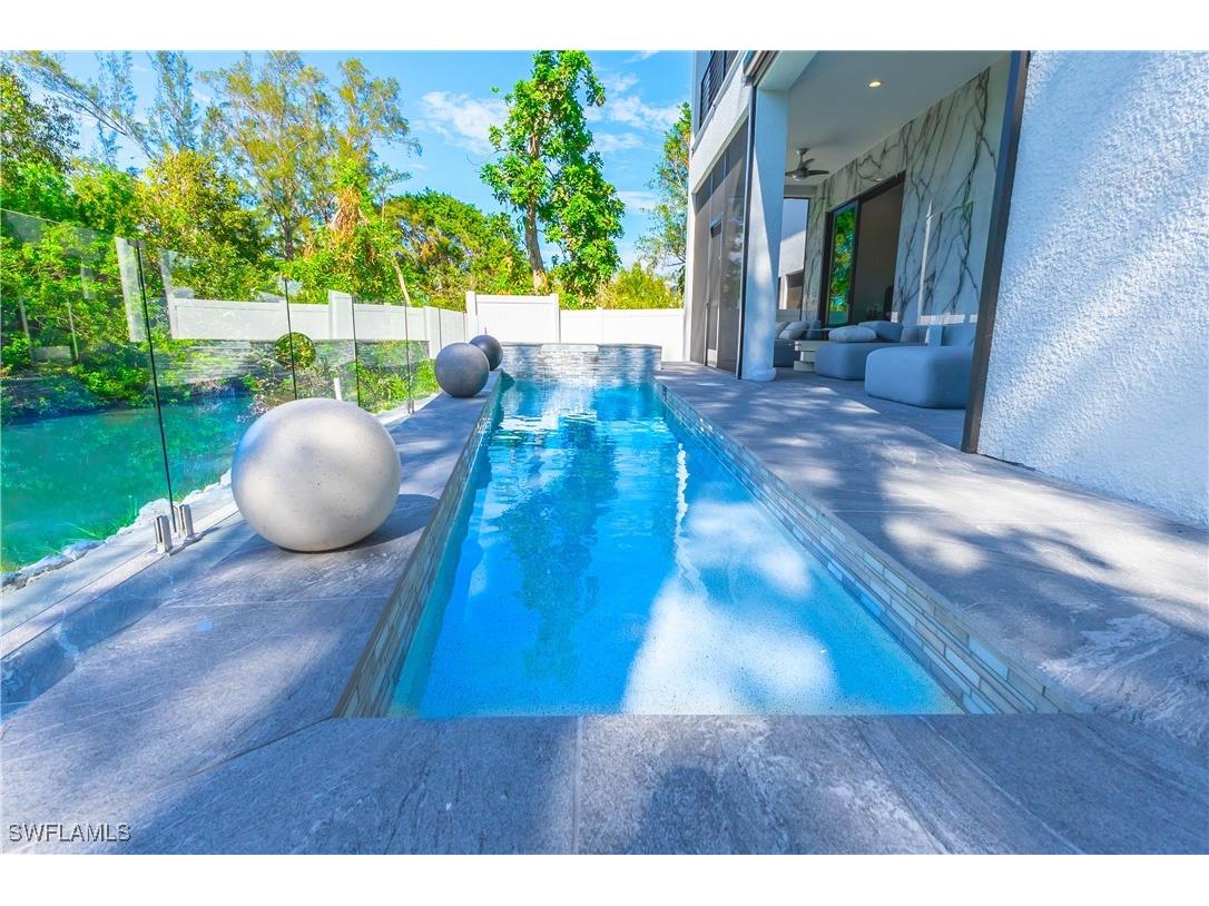 4064 Full Moon Court Naples FL 34112 225077161 image4