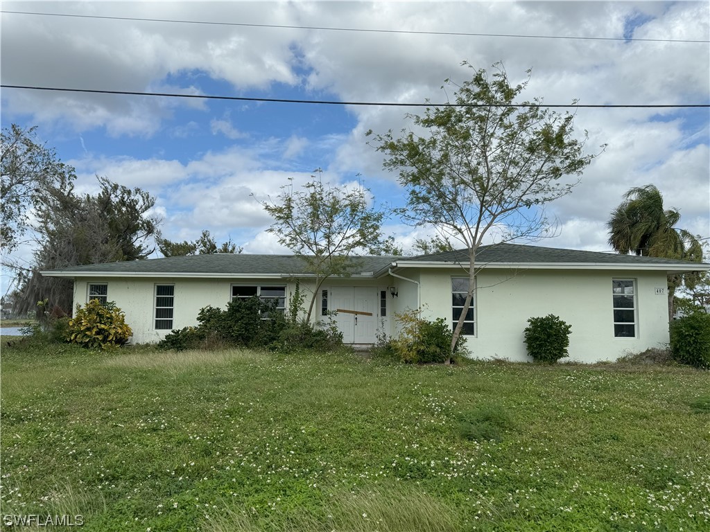407 Bear Street E Lehigh Acres FL 33936 224007597 image1
