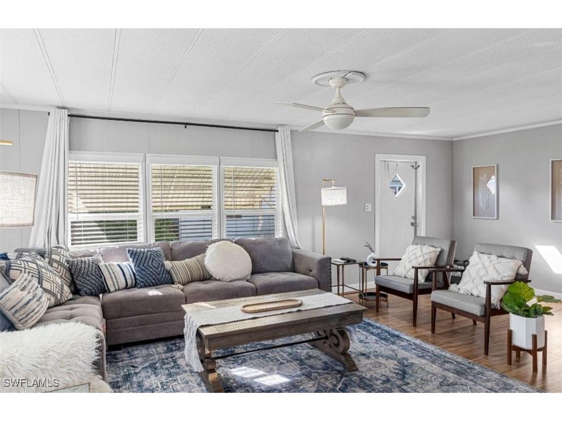 407 Cape Florida Way Naples FL 34104 226004833 image2