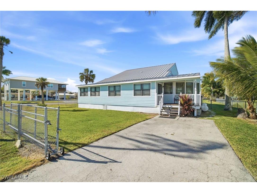 407 Copeland Avenue N Everglades City FL 34139 226002202 image17