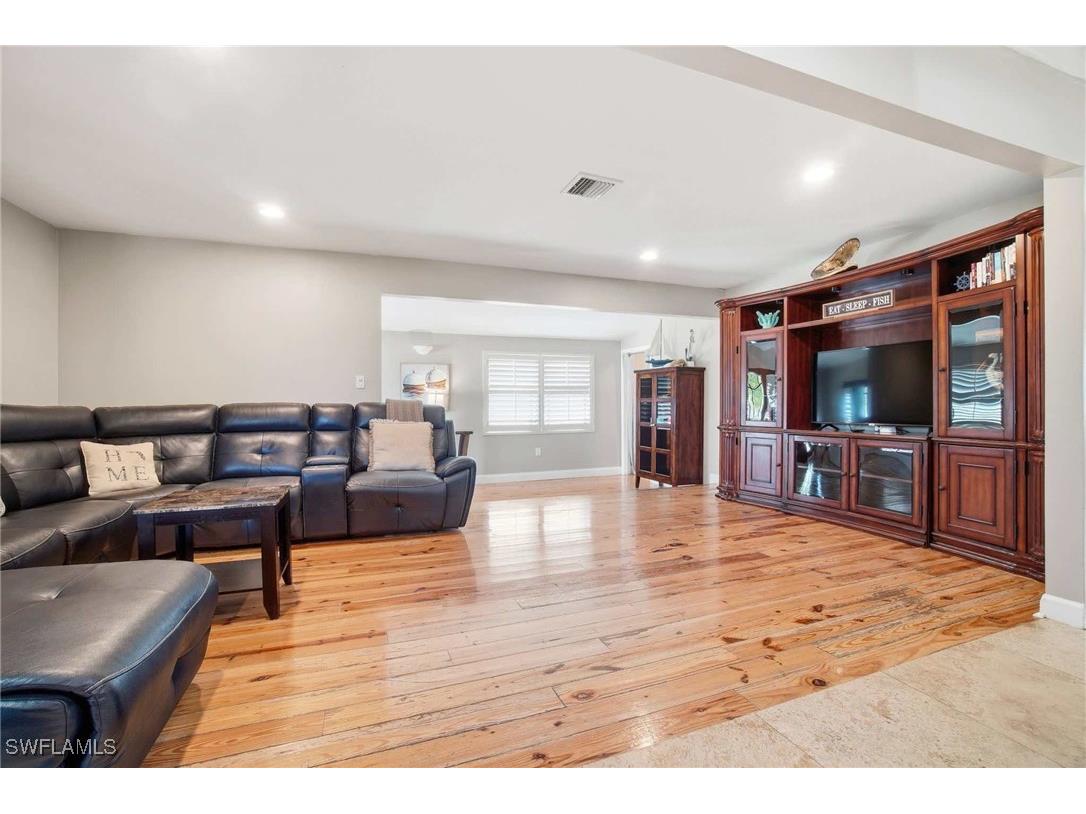 407 Copeland Avenue N Everglades City FL 34139 226002202 image21