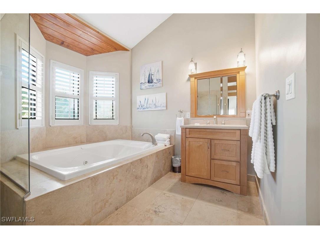 407 Copeland Avenue N Everglades City FL 34139 226002202 image39