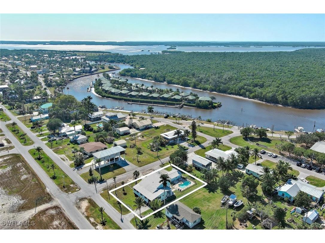 407 Copeland Avenue N Everglades City FL 34139 226002202 image6