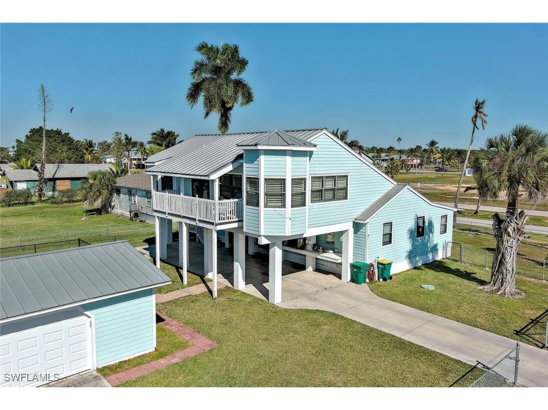 407 Copeland Avenue N Everglades City FL 34139 226002202 image9