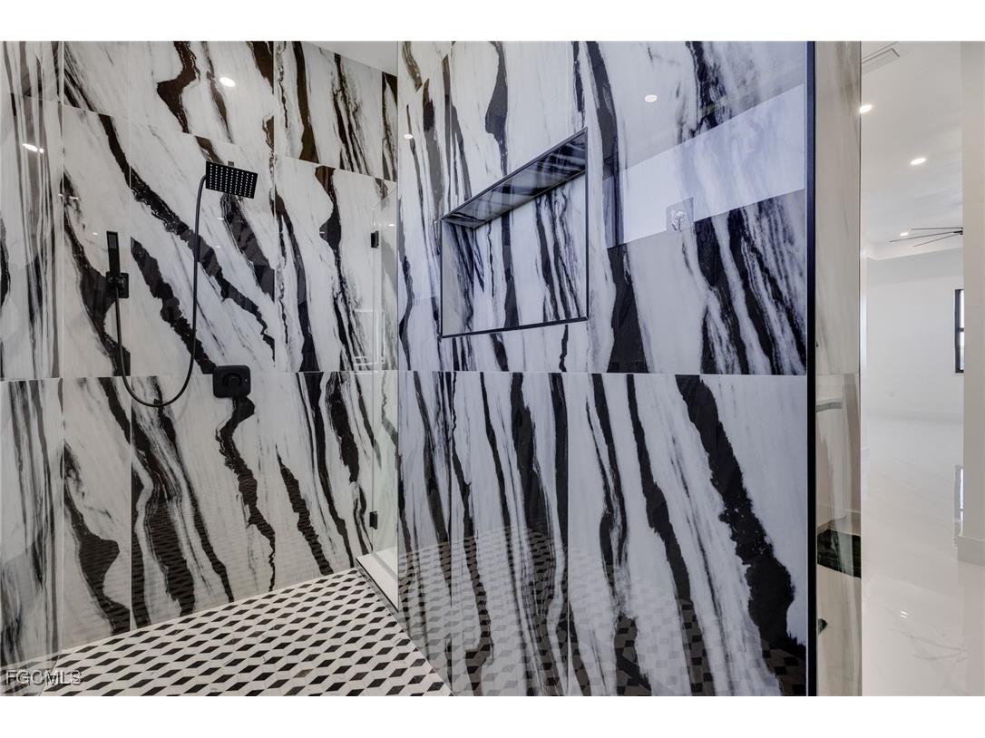 407 El Dorado Boulevard N Cape Coral FL 33993 2026004425 image17