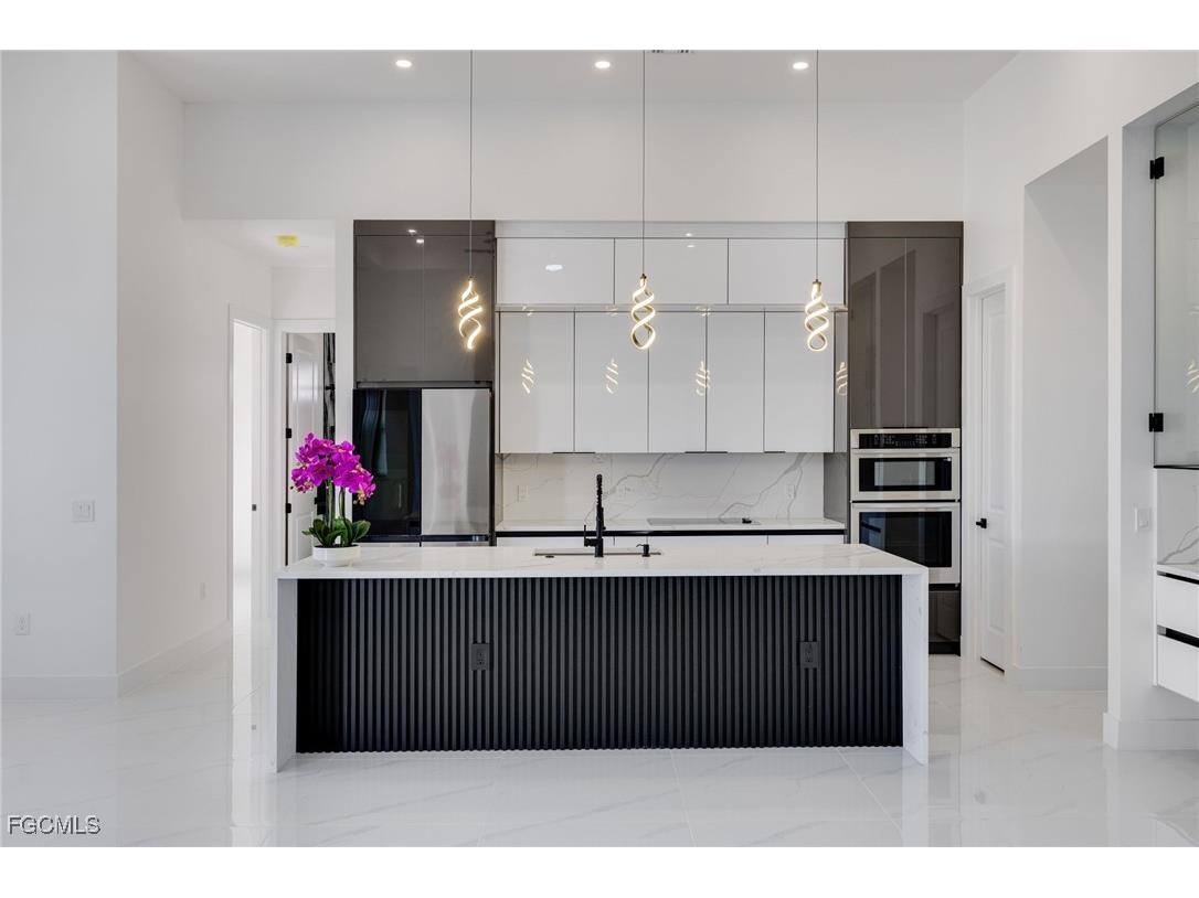 407 El Dorado Boulevard N Cape Coral FL 33993 2026004425 image4