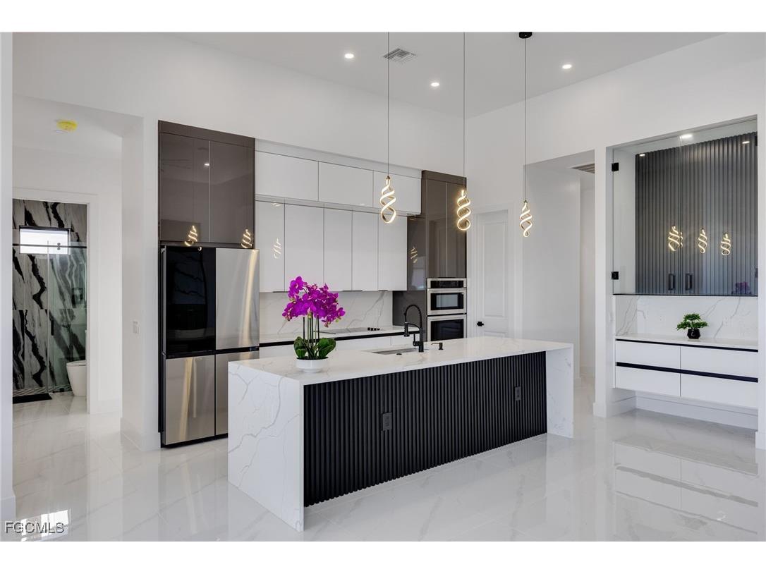 407 El Dorado Boulevard N Cape Coral FL 33993 2026004425 image5