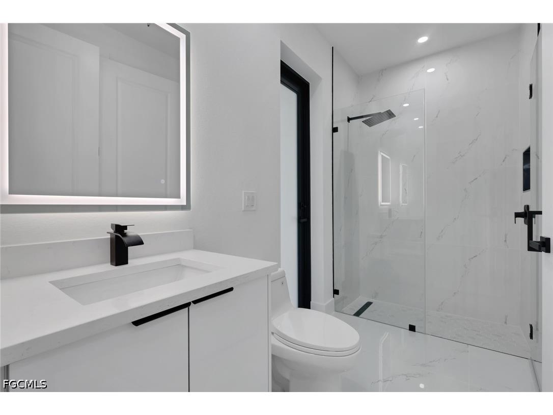 407 SE 16th Street Cape Coral FL 33990 2026028601 image18