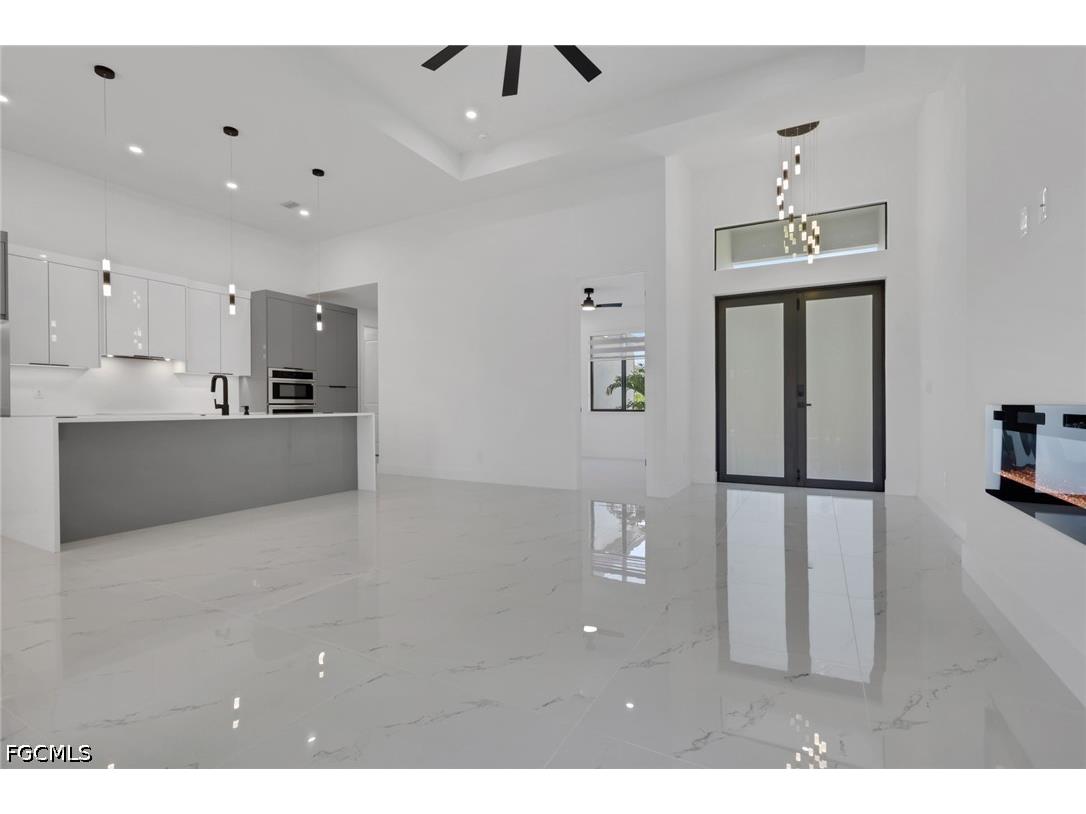 407 SE 16th Street Cape Coral FL 33990 2026028601 image2