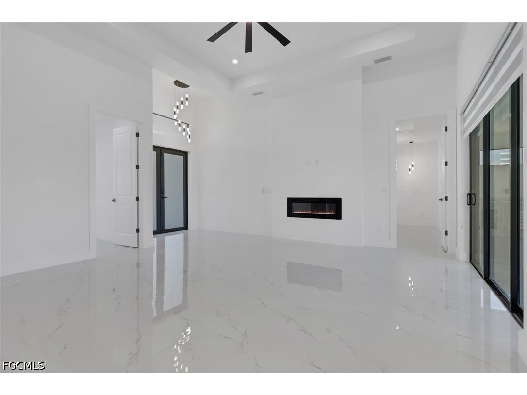 407 SE 16th Street Cape Coral FL 33990 2026028601 image3