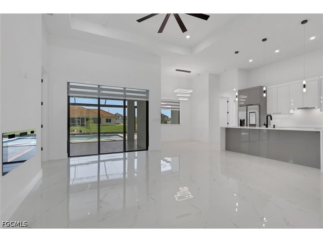 407 SE 16th Street Cape Coral FL 33990 2026028601 image4