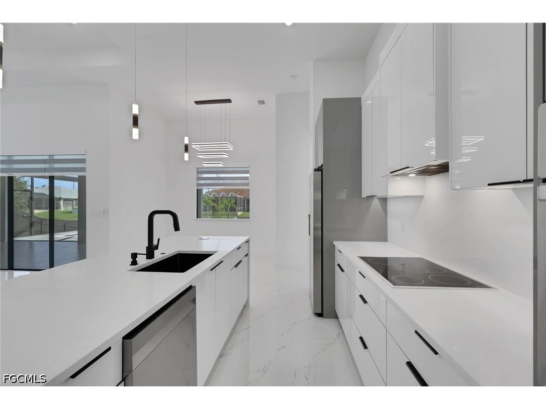 407 SE 16th Street Cape Coral FL 33990 2026028601 image7