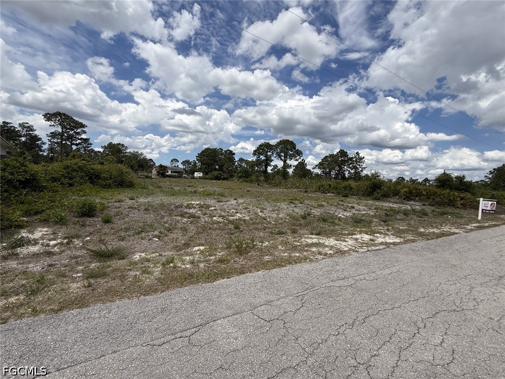 407 Wells Avenue Lehigh Acres FL 33972 2026018043 image2