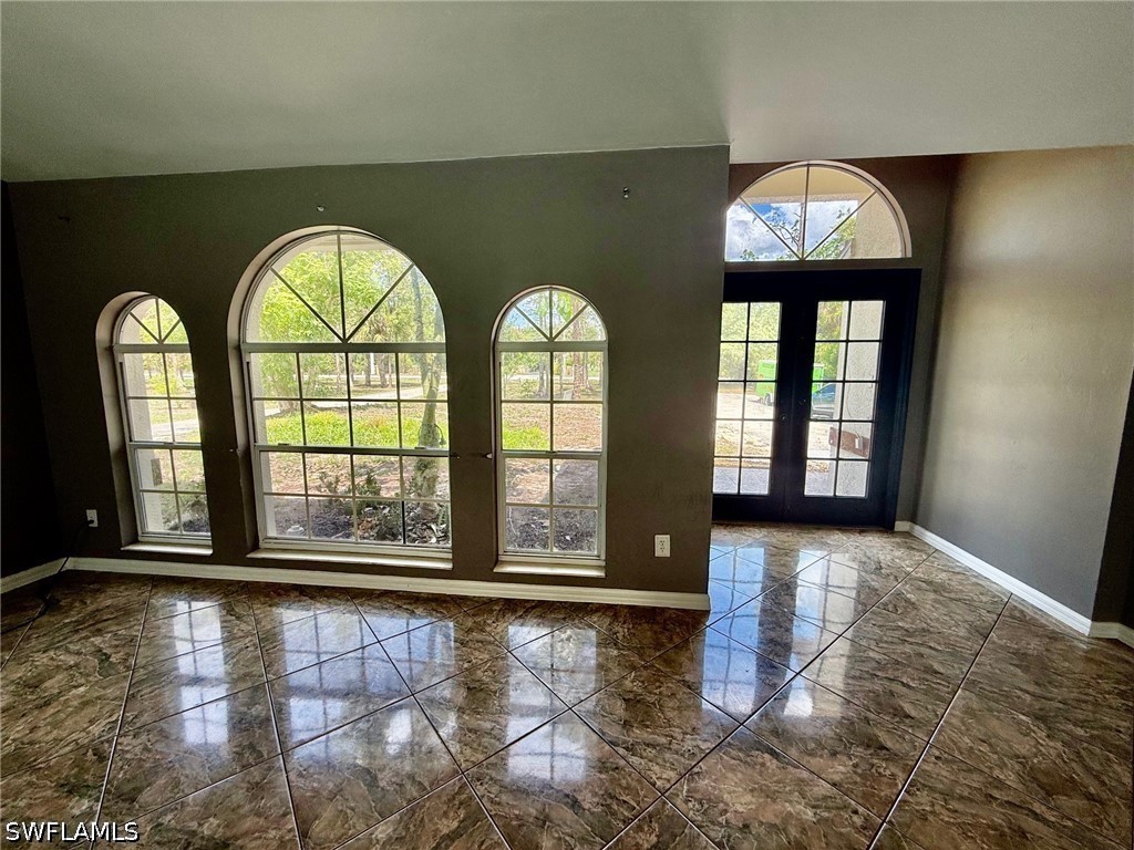 4070 Golden Gate Boulevard E Naples FL 34120 226014218 image12