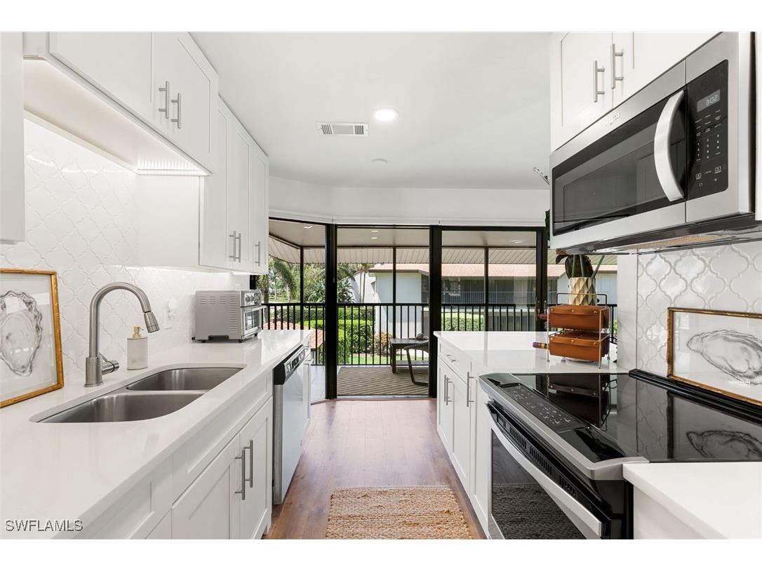 4072 Belair Lane #403 Naples FL 34103 225067355 image5