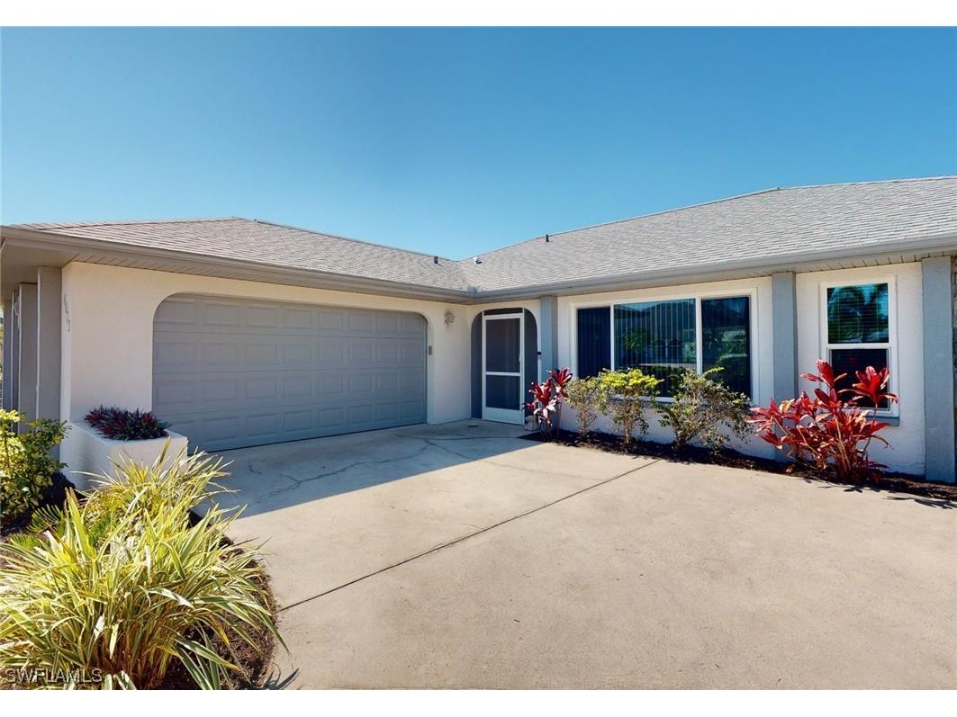 4073 Yucatan Circle Port Charlotte FL 33948 223042805 image1