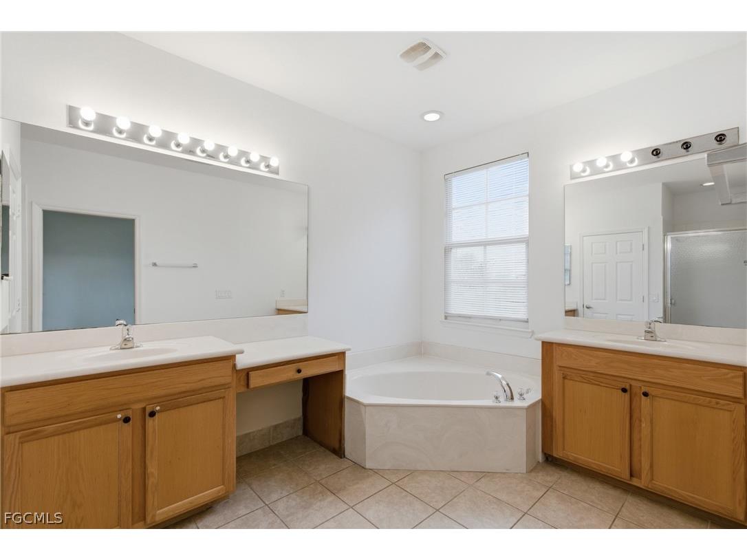 4074 Cherrybrook Loop Fort Myers FL 33966 2026013057 image15