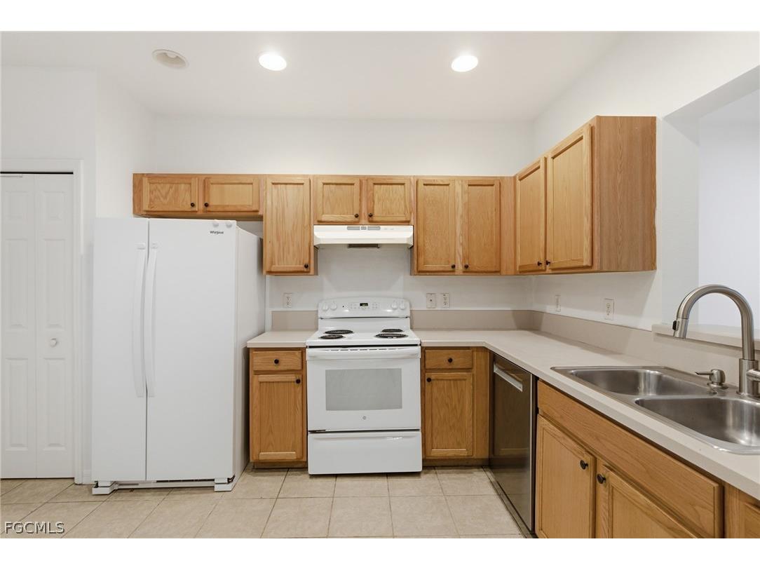 4074 Cherrybrook Loop Fort Myers FL 33966 2026013057 image7