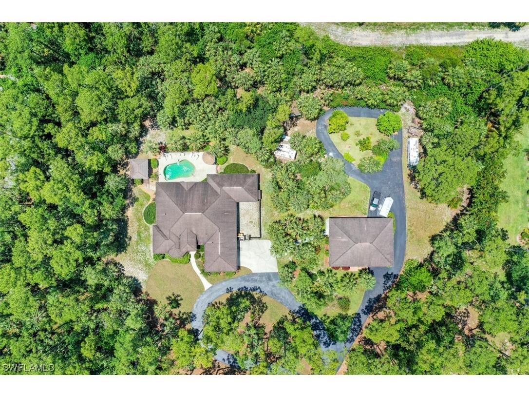 4075 1st Avenue SW Naples FL 34119 222041070 image1