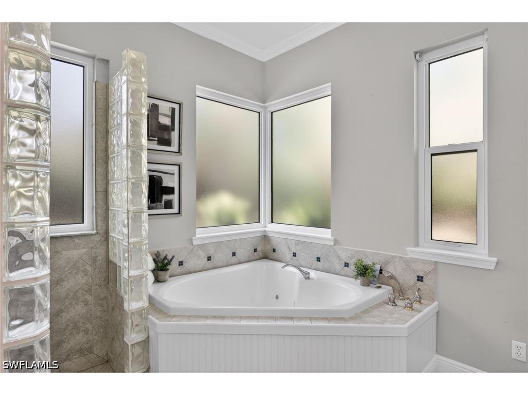 4075 1st Avenue SW Naples FL 34119 226011878 image23