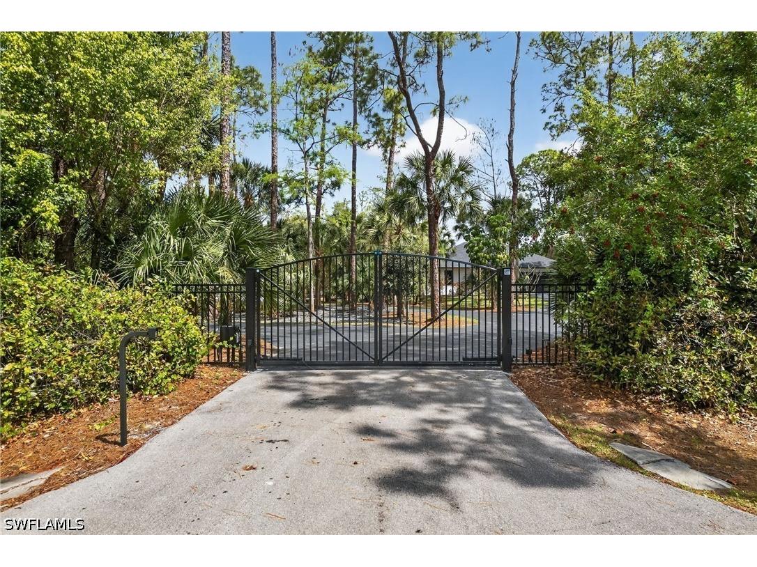4075 1st Avenue SW Naples FL 34119 226011878 image3